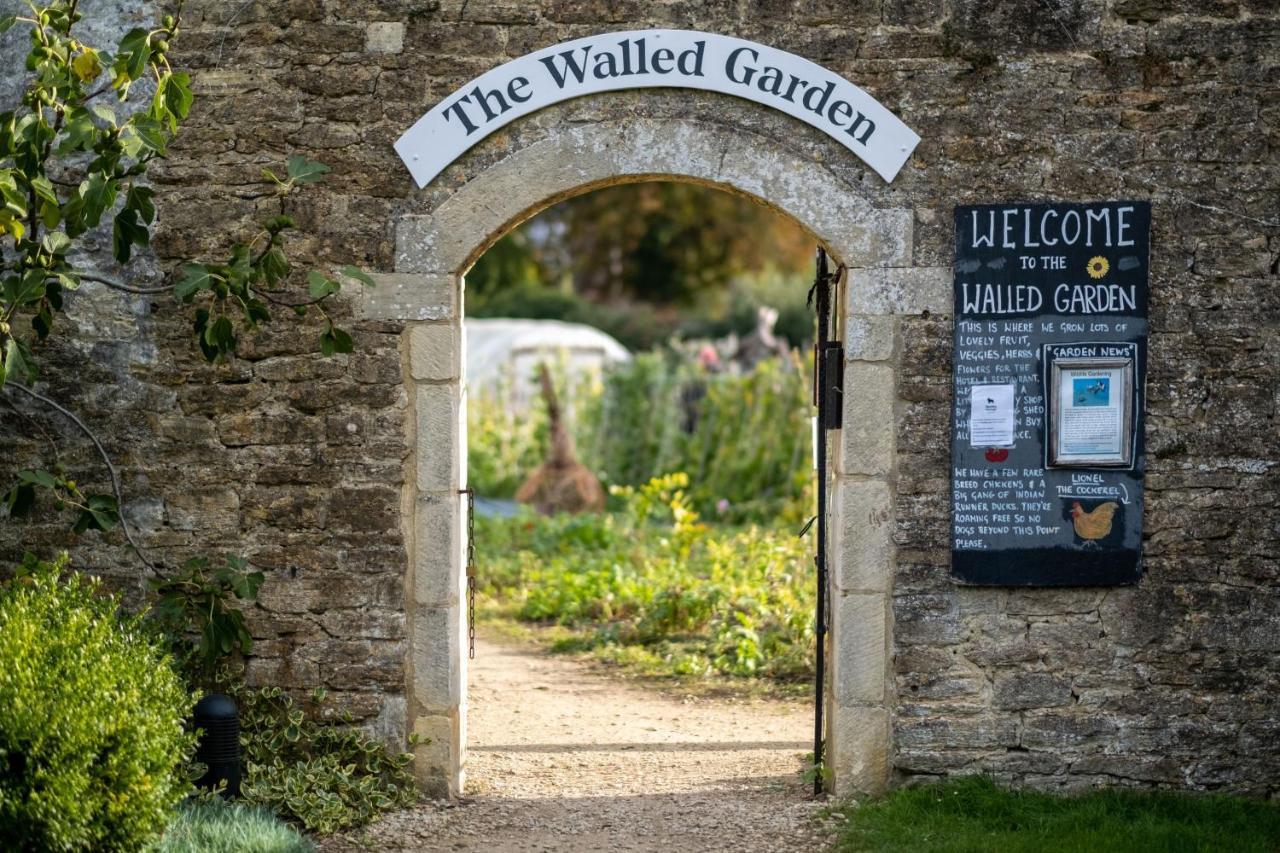 Woolley Grange Country house
